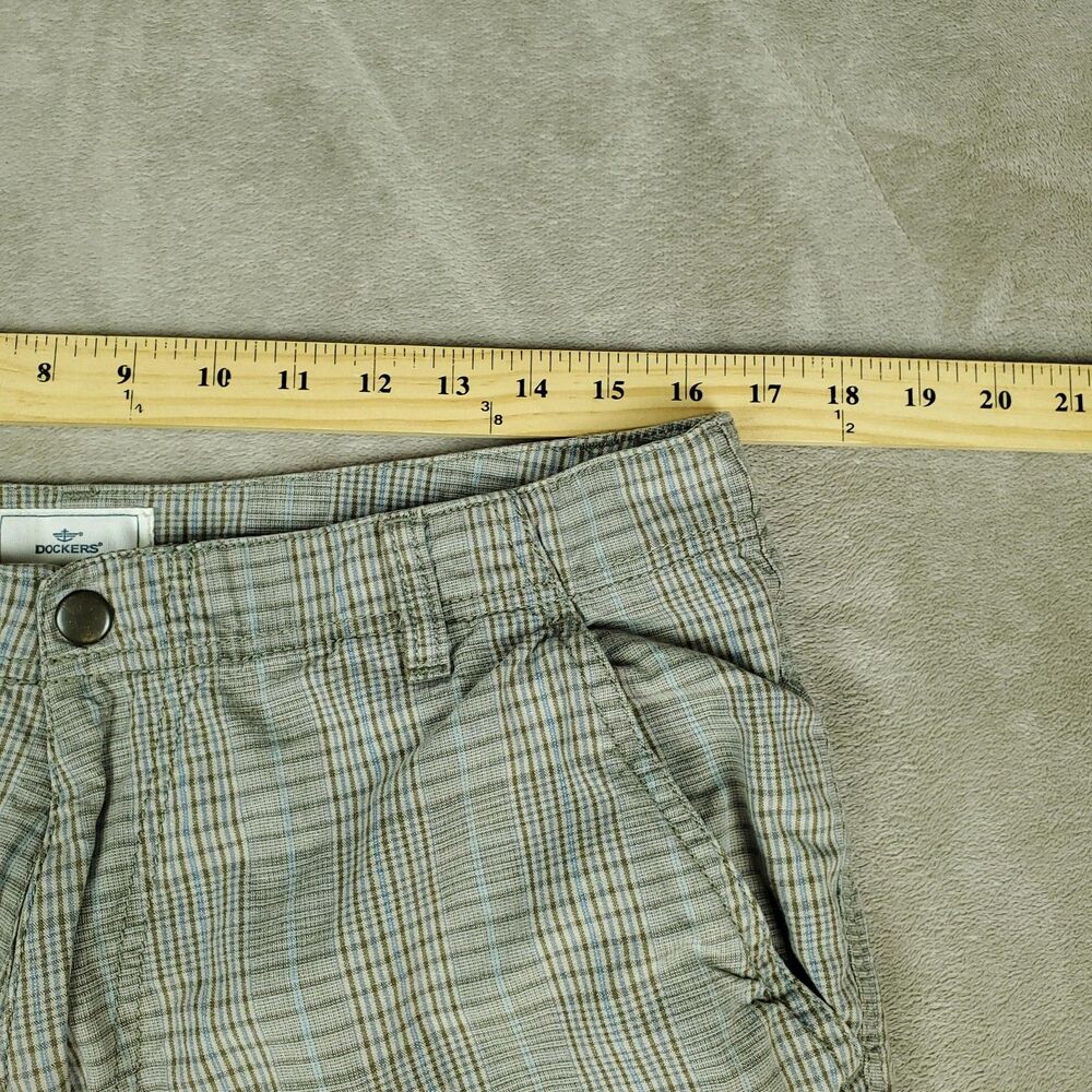 Dockers Cargo Shorts Mens 33 Beige Plaid 100% Cotton Loose Fit Summer Casual - Picture 6 of 9